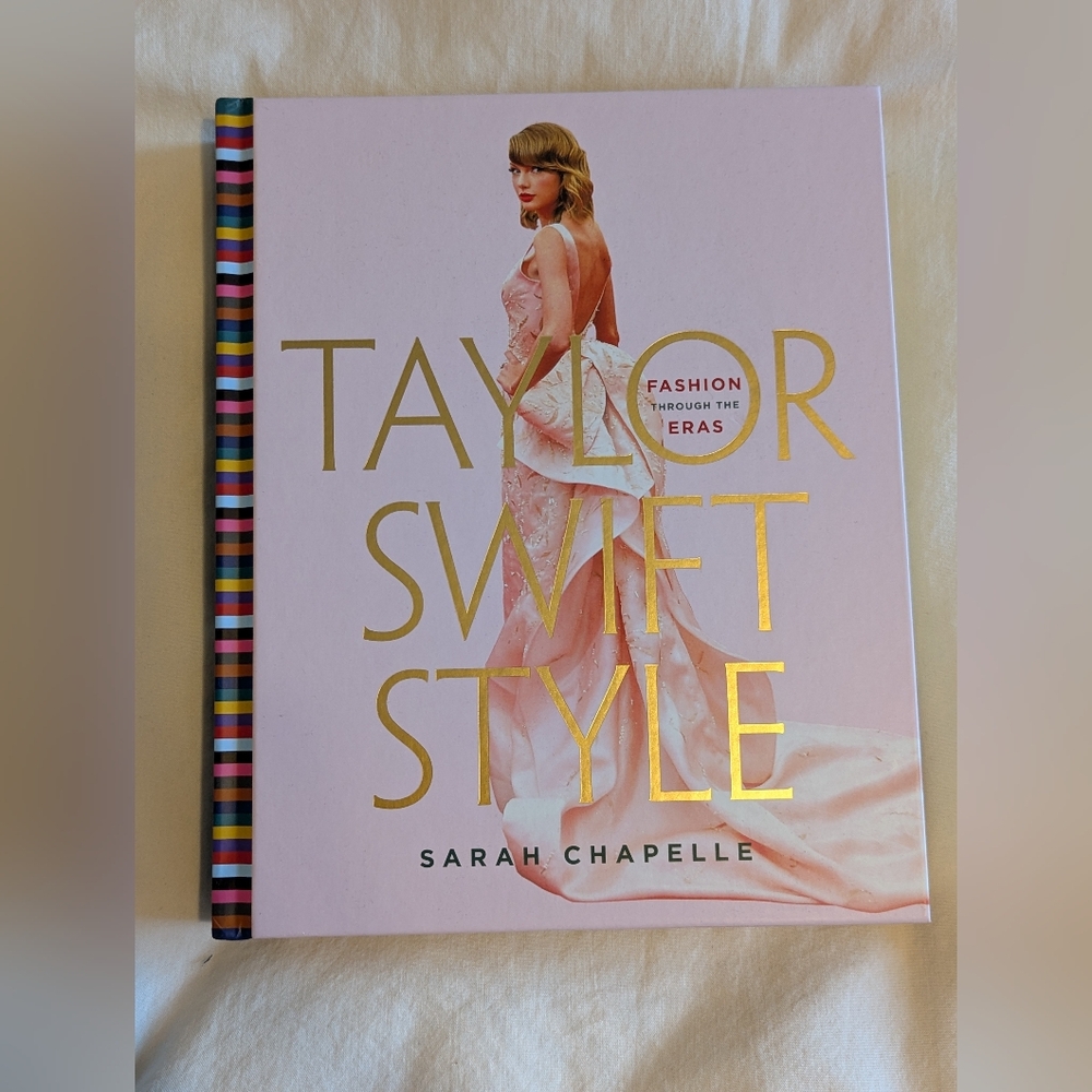 Taylor Swift Style By Sarah Chapelle